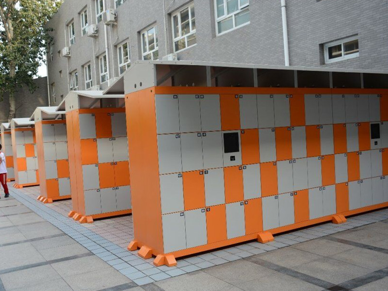 某小學智能書包櫃